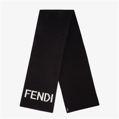 sciarpa fendi nera